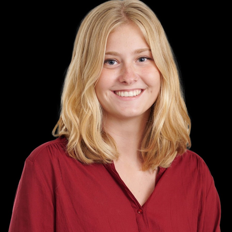 Julia Iten (sie/ihr)